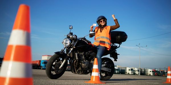 Gönen Motosiklet Ehliyeti: A, A1 ve A2 Sınıfı Eğitimleri